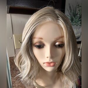 HAND-TIED CAP Raquel Welch Bella Vida